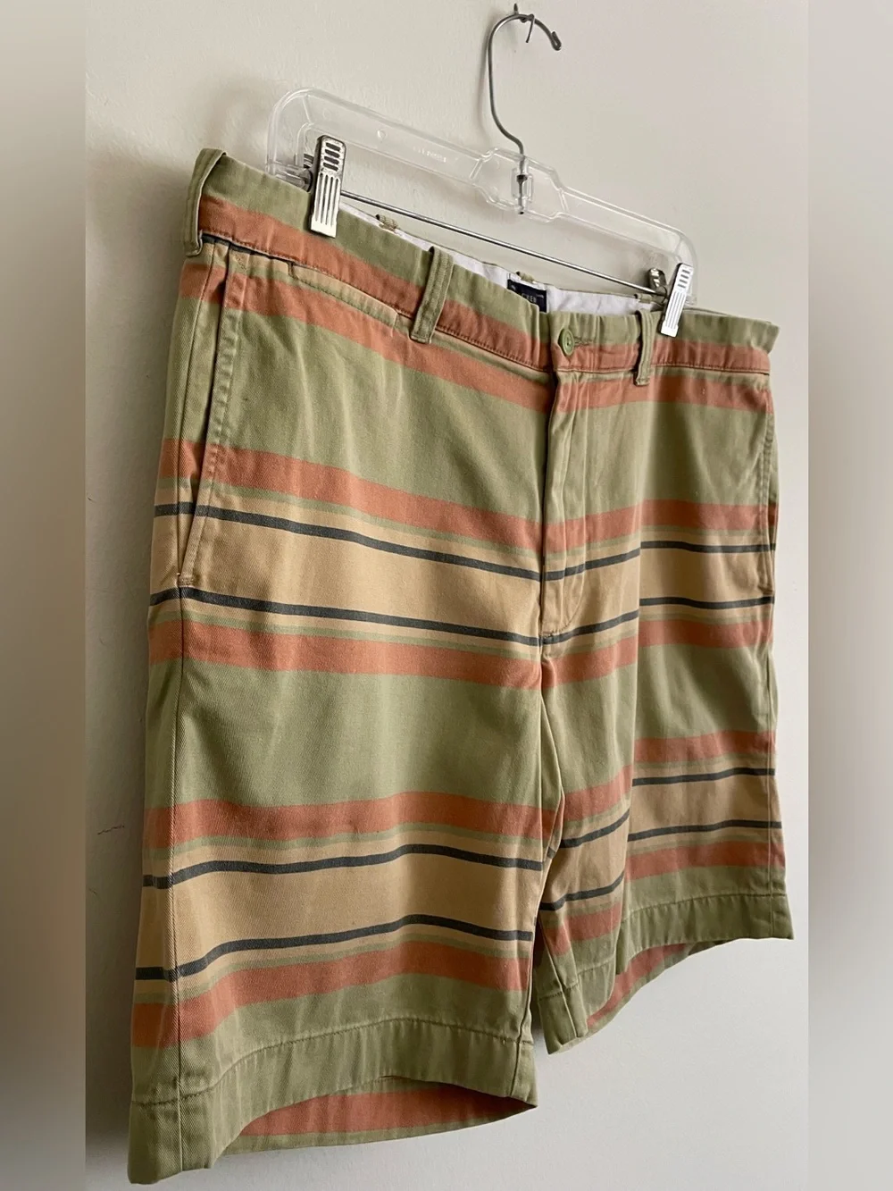 🫒 J. Crew Men’s Olive Green Striped Cotton Flat-Front Shorts 🫒